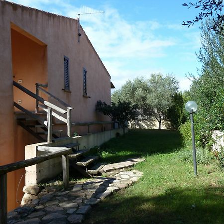Le Residenze Di San Teodoro Lägenhet San Teodoro  Exteriör bild