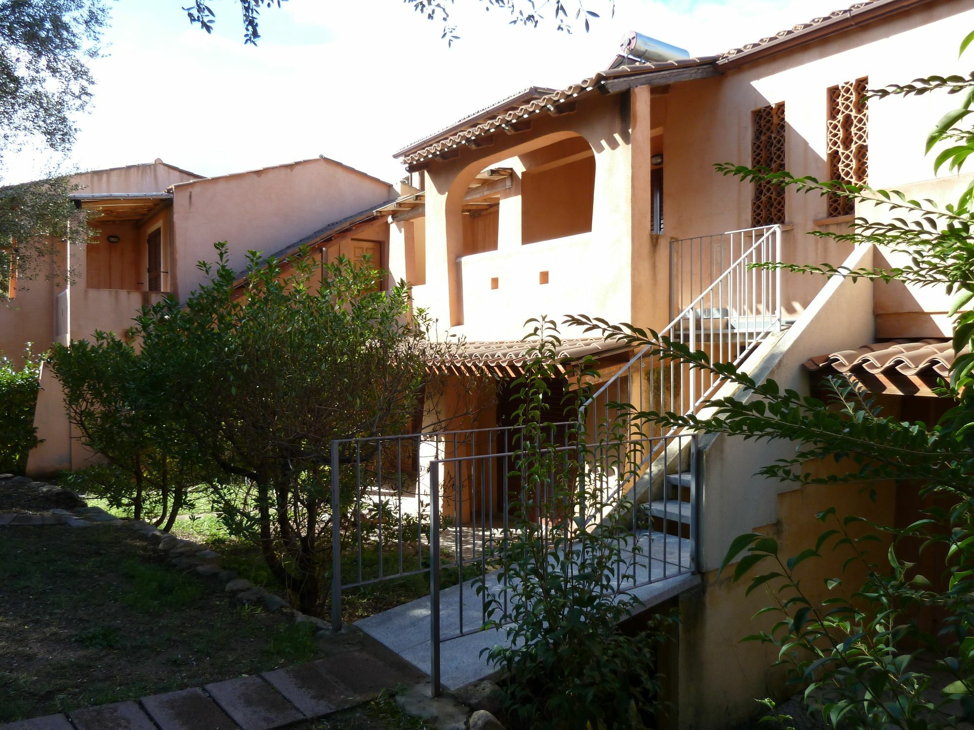 Le Residenze Di San Teodoro Lägenhet San Teodoro  Exteriör bild